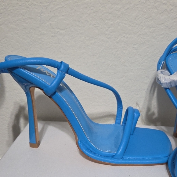 Blue Strappy Heeled Sandals - Picture 3 of 8